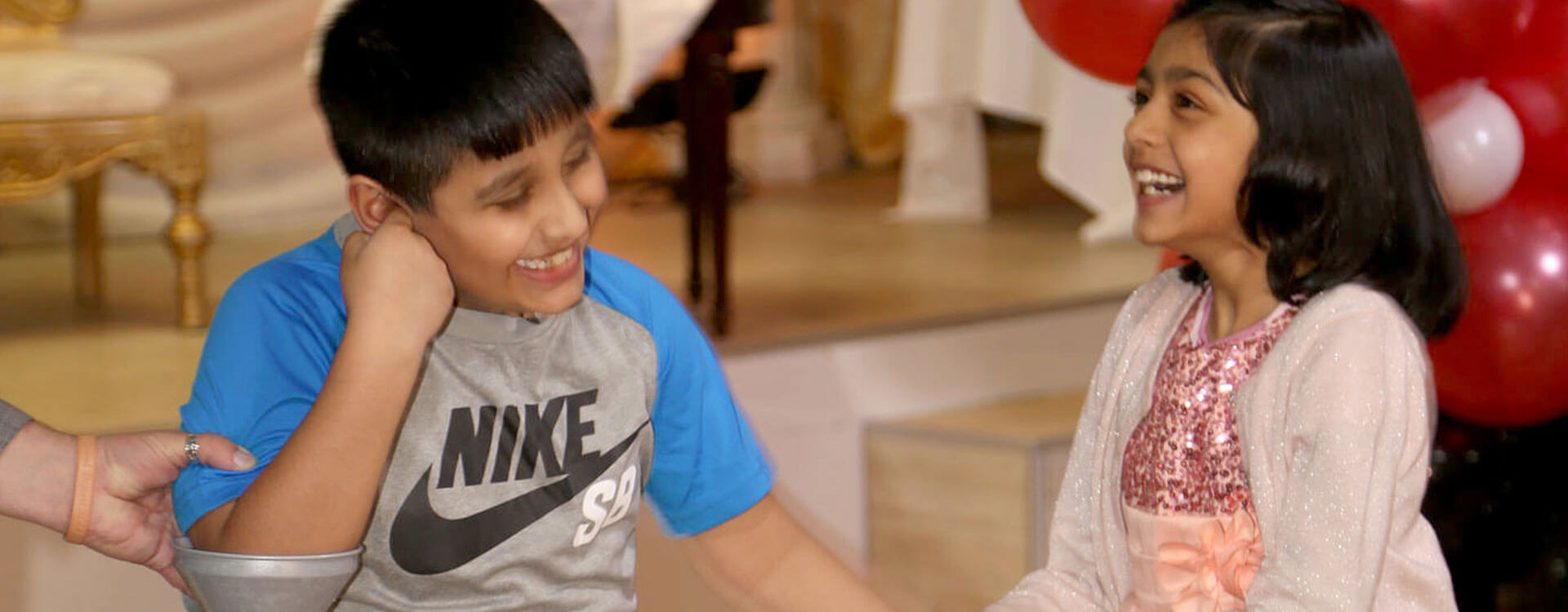 Ian's Close Up Magic | Children's Magician