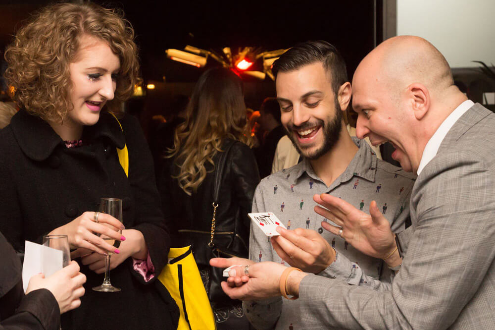 Ian's Close Up Magic | Corporate Magician