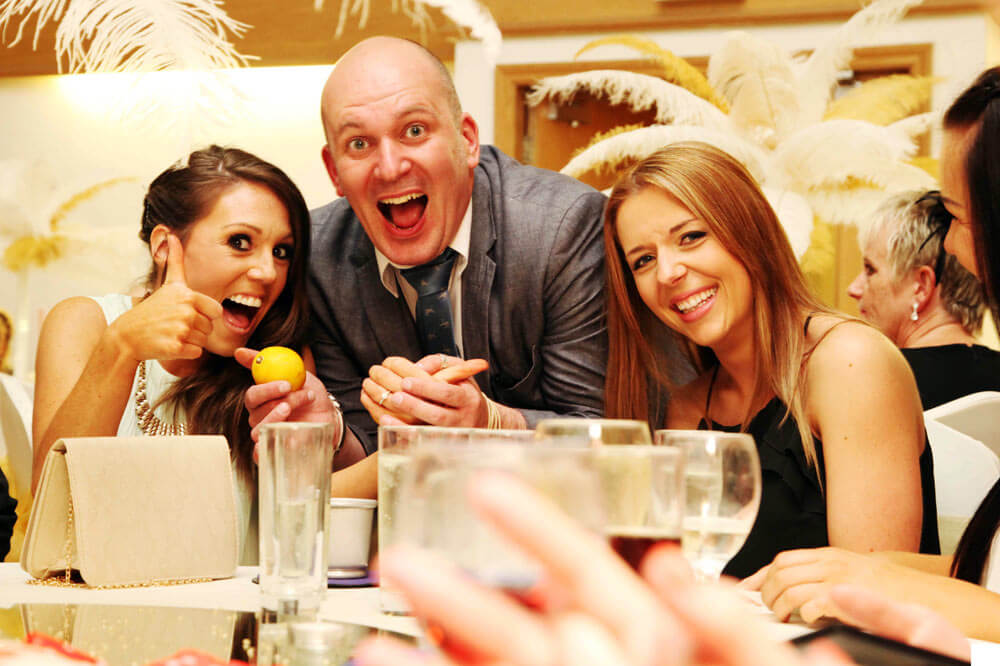 Wedding Magician | Ian's Close Up Magic